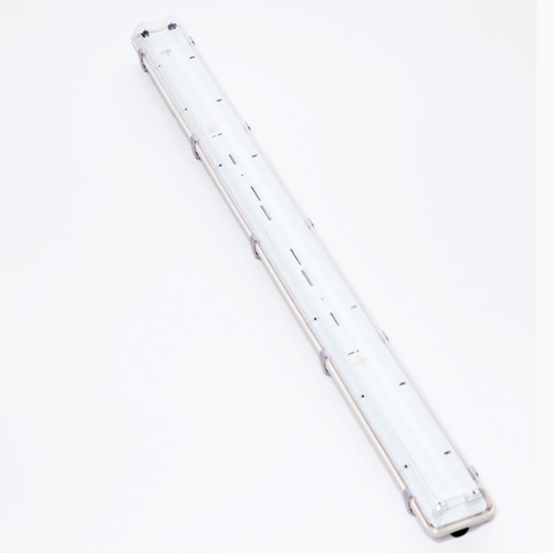 【三防燈廠家】為您介紹鏡面三防燈的相關(guān)知識！